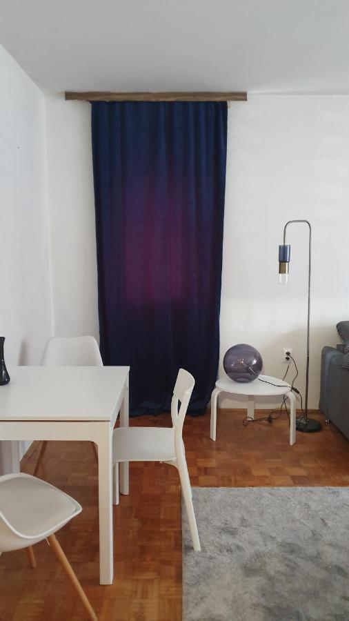Apartment Sretni Dimnjacar Osijek Bagian luar foto